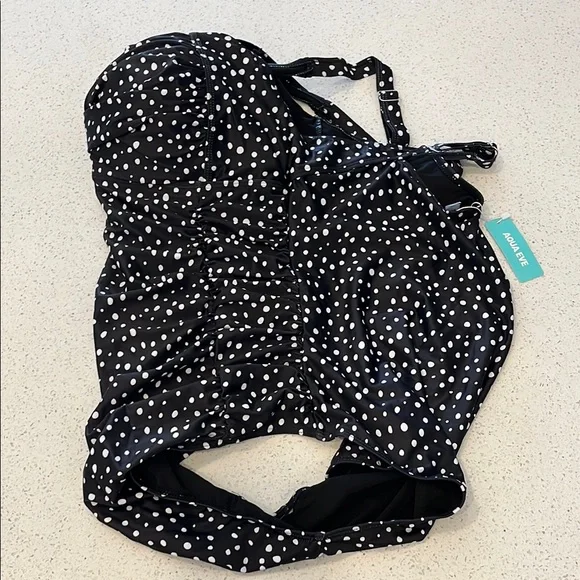 Swimsuit One Piece by Aqua Eve Size 20W NWT - Picture 8 of 13